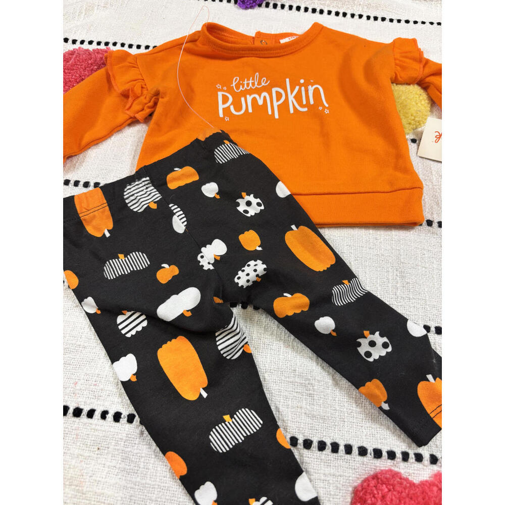 cat & jack‎ 0-3 months "Little Pumpkin" Sweatshirt and Pumpkin Print Legging